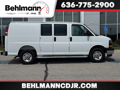 2025 GMC Savana Cargo Van