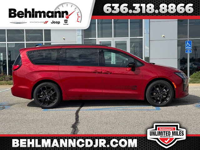 2027 Chrysler Pacifica Select